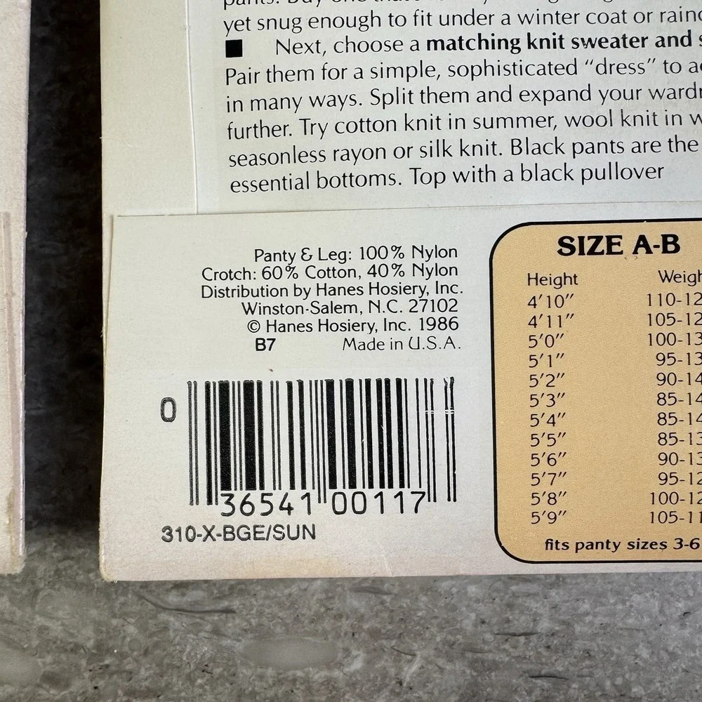UNDERALLS Vintage Set Of 2 Pantyhose Nylons Queen-size Beige Panty Suntan Legs